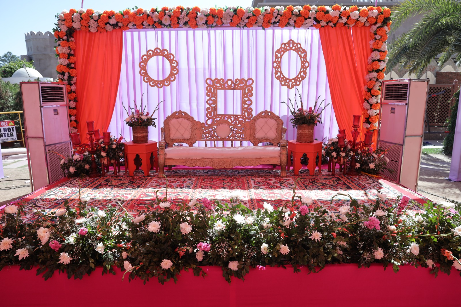 Grand & Elegant Reception Stage Designs Jaipur